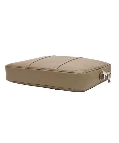 GUSCIO UOMO（グッシオ ウォーモ）の「【グッシオ ウォーモ】　イタリア製　本革　ビジネス　ブリーフバッグ（ビジネスバッグ・メンズ・カーキ/ブラック/ネイビー・FREE）」の6枚目の写真