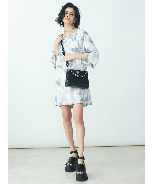 EVRIS（エヴリス）の「チェーンハンドルクロコスクエアBAG（ショルダーバッグ・レディース・ブラック/ブラウン/グリーン・FREE）」の10枚目の写真