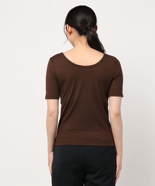 HONEYSUCKLE ROSE（ハニーサックルローズ）の「【HONEYSUCKLE ROSE】リブクルー半袖Ｔシャツ（Tシャツ/カットソー・レディース・ブラウン/オフホワイト/ブルー・S/M/L）」の7枚目の写真