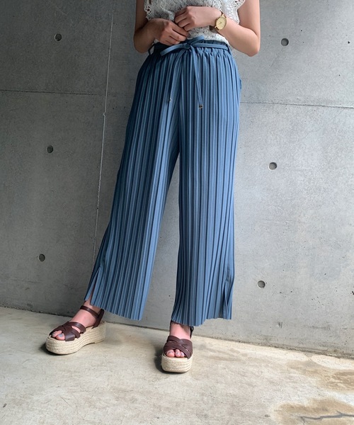 FUN.TRINITY（ファン トリニティー）の「フトプリーツパンツ（その他パンツ・レディース・ブラック/ベージュ/カーキ/ブルー/アイボリー・FREE）」の5枚目の写真