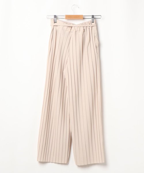 FUN.TRINITY（ファン トリニティー）の「フトプリーツパンツ（その他パンツ・レディース・ブラック/ベージュ/カーキ/ブルー/アイボリー・FREE）」の8枚目の写真