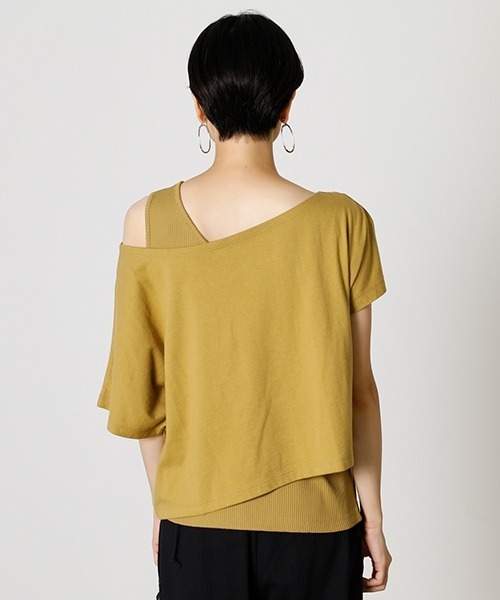 AZUL by moussy（アズールバイマウジー）の「LAYERED 3WAY TOPS/レイヤード3WAYトップス（Tシャツ/カットソー・レディース・ブラック/パープル/イエロー系その他/ライトベージュ・SMALL/MEDIUM）」の18枚目の写真