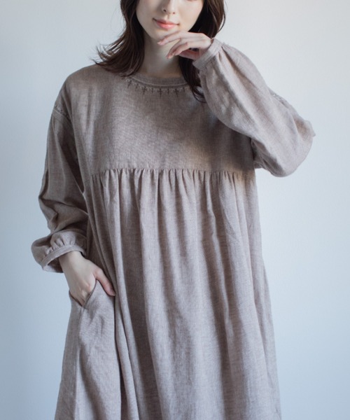 refinedworks(リファインドワークス)の「綿麻起毛刺繍ワンピース(ワンピース・レディース・チャコールグレー/ベージュ・M-L)」の20枚目の写真