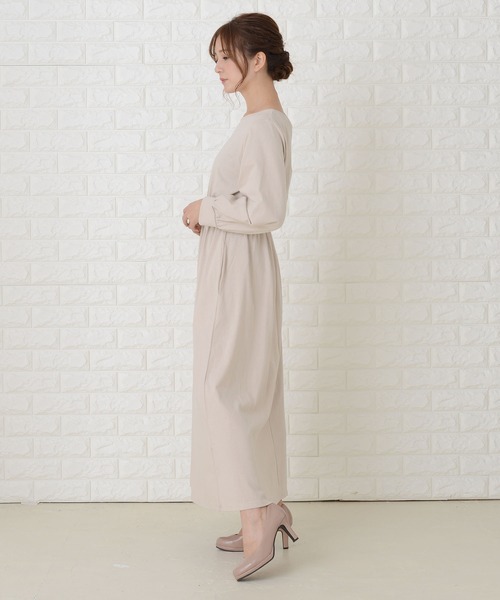 Lace Ladies(レースレディース)の「ゆったり長袖ロングワンピース(ワンピース・レディース・ブラック/グリーン/ブルーグレー/ベージュ・FREE)」の9枚目の写真