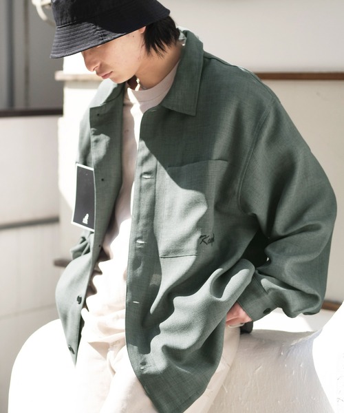 KANGOL（カンゴール）の「KANGOL/カンゴール MONO-MART別注 テックリネン 袖ボリューム ロゴ刺繍 オーバーサイズ レギュラカラーシャツジャケット（ブルゾン・メンズ・ブラック/ライラック/ライトグレー/ベージュ系その他/ネイビー/モスグリーン・M/L）」の5枚目の写真