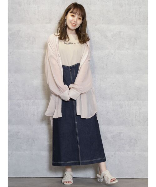 dazzlin（ダズリン）の「グロッシースタンドカラーロングシャツ（シャツ/ブラウス・レディース・ピンク/オフホワイト/ブルー・FREE）」の4枚目の写真