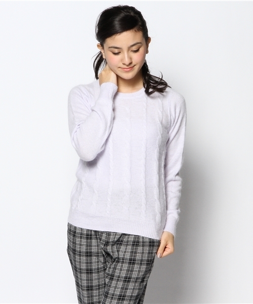 earth music&ecology（アースミュージックアンドエコロジー）の「ケーブルニットプルオーバー（ニット/セーター・レディース・アイボリー/杢グレー/ライトピンク/ライトイエロー/ラベンダー/ブラック・MEDIUM/SMALL）」の4枚目の写真