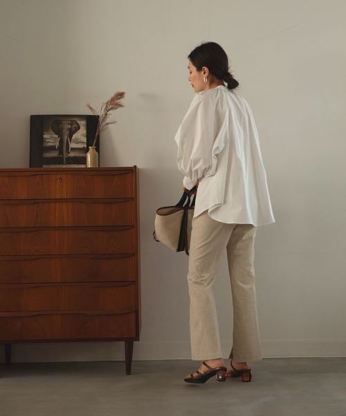 marjour（マージュール）の「CENTER PRESS PANTS（その他パンツ・レディース・アイボリー・M）」の10枚目の写真