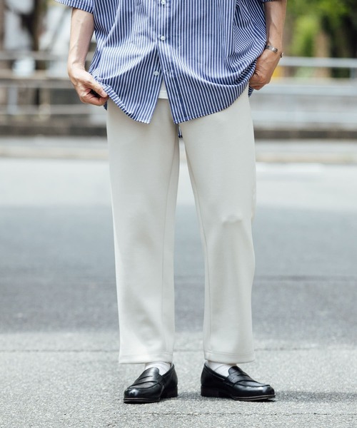 ITEMS URBANRESEARCH（アイテムズ アーバンリサーチ）の「TRダンボール ストレッチパンツ（その他パンツ・メンズ・グレー/ベージュ/ブラック・LARGE/MEDIUM）」の4枚目の写真