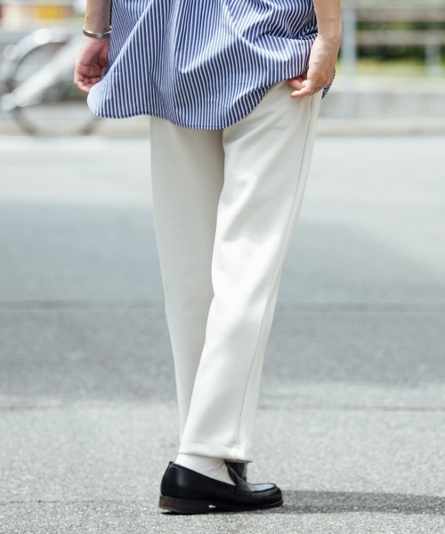 ITEMS URBANRESEARCH（アイテムズ アーバンリサーチ）の「TRダンボール ストレッチパンツ（その他パンツ・メンズ・グレー/ベージュ/ブラック・LARGE/MEDIUM）」の5枚目の写真