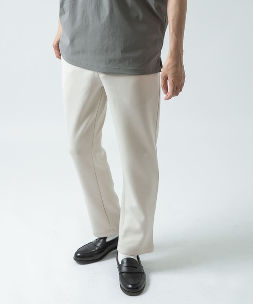 ITEMS URBANRESEARCH（アイテムズ アーバンリサーチ）の「TRダンボール ストレッチパンツ（その他パンツ・メンズ・グレー/ベージュ/ブラック・LARGE/MEDIUM）」の11枚目の写真