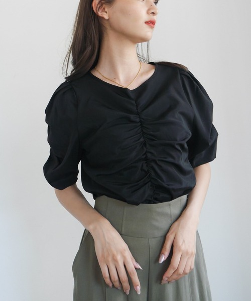 LADYMADE ギャザリングパワショルブラウス LADY MADE - ギャザリングパワショルブラウスの通販 by shop｜レディ