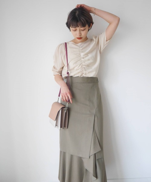 LADYMADE（レディメイド）の「フロントギャザーパワショルブラウス