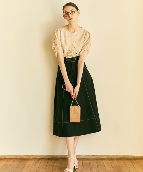 LADYMADE ギャザリングパワショルブラウス LADY MADE - ギャザリングパワショルブラウスの通販 by shop｜レディ
