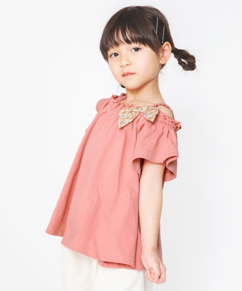 BRANSHES（ブランシェス）の「オフショルダーチュニック（チュニック・キッズ・チャコールグレー/サーモンピンク・90cm/110cm/100cm/120cm/130cm/140cm/150cm）」の2枚目の写真