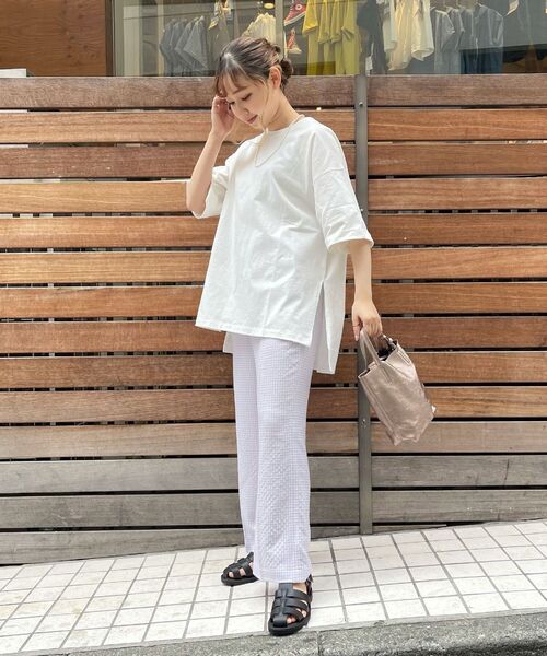 fredy emue（フレディエミュ）の「BIG T-SHIRT（ビッグTシャツ）（Tシャツ/カットソー・レディース・チャコールグレー/オフホワイト/ピンク/グリーン・38）」の13枚目の写真