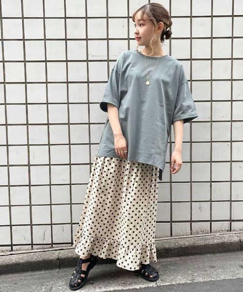 fredy emue（フレディエミュ）の「BIG T-SHIRT（ビッグTシャツ）（Tシャツ/カットソー・レディース・チャコールグレー/オフホワイト/ピンク/グリーン・38）」の5枚目の写真