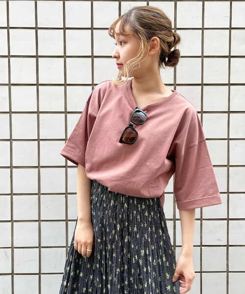 fredy emue（フレディエミュ）の「BIG T-SHIRT（ビッグTシャツ）（Tシャツ/カットソー・レディース・チャコールグレー/オフホワイト/ピンク/グリーン・38）」の10枚目の写真