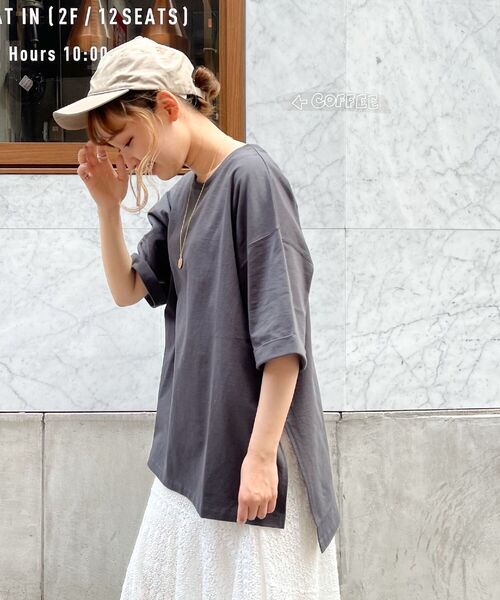 fredy emue（フレディエミュ）の「BIG T-SHIRT（ビッグTシャツ）（Tシャツ/カットソー・レディース・チャコールグレー/オフホワイト/ピンク/グリーン・38）」の19枚目の写真