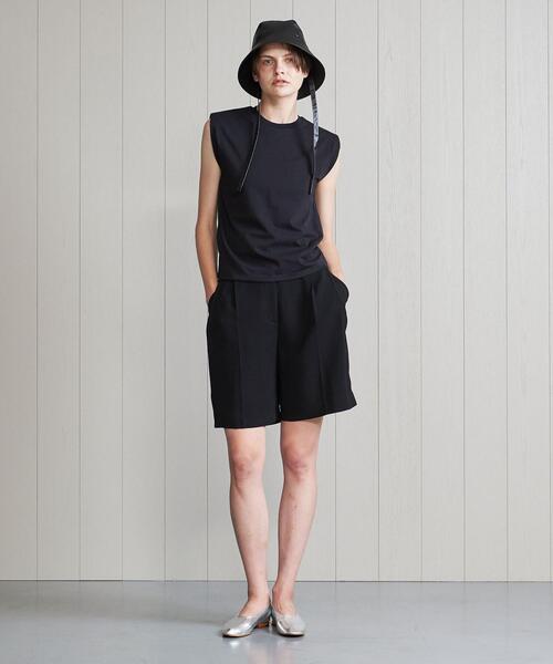 H　BEAUTY&YOUTH UNITED ARROWS（エイチビューティーアンドユースユナイテッドアローズ）の「＜H＞SHOULDER PAD COTTON NO SLEEVE TOP/カットソー（Tシャツ/カットソー・レディース・ホワイト/ブラック・FREE）」の5枚目の写真