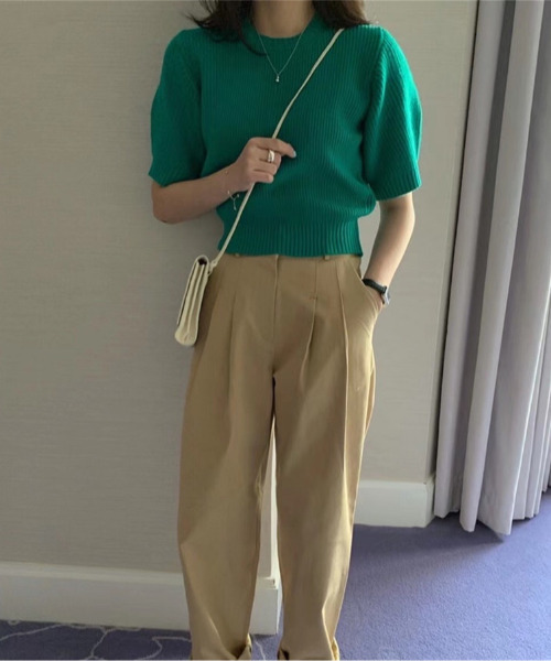 emi+（エミプラス）の「5分袖リブサマーニットプルオーバー（Tシャツ/カットソー・レディース・ネイビー/ピンク/グリーン/アイボリー・FREE）」の17枚目の写真