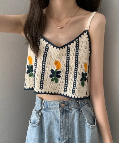 MANGROVE（マングローブ）の「フラワー編みキャミビスチェ（キャミソール・レディース・モカ/ホワイト×ブルー・FREE）」の4枚目の写真