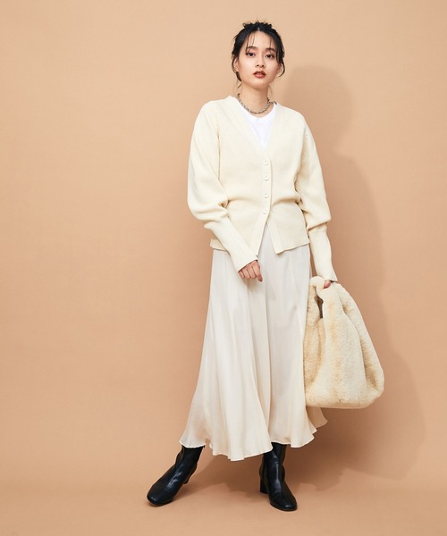 ADAM ET ROPE'（アダムエロペ）の「ストレッチショートブーツ（ブーツ・レディース・ブラック/オフホワイト・38/39/36/37）」の4枚目の写真