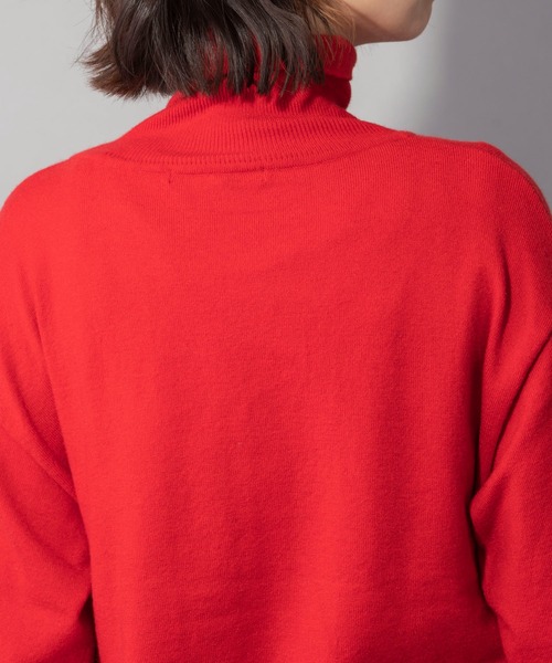 Munich(ミューニック)の「ソフトジャージタートルネックサイドジッププルオーバー(ニット/セーター・レディース・グレー/レッド/アイボリー/ブラック/ベージュ・FREE)」の9枚目の写真