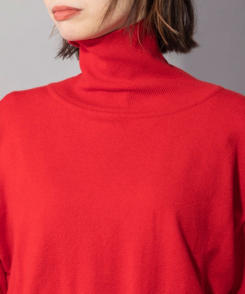 Munich(ミューニック)の「ソフトジャージタートルネックサイドジッププルオーバー(ニット/セーター・レディース・グレー/レッド/アイボリー/ブラック/ベージュ・FREE)」の7枚目の写真