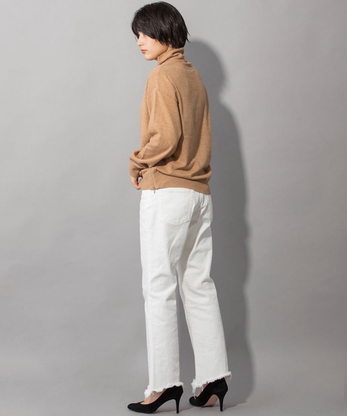 Munich(ミューニック)の「ソフトジャージタートルネックサイドジッププルオーバー(ニット/セーター・レディース・グレー/レッド/アイボリー/ブラック/ベージュ・FREE)」の12枚目の写真