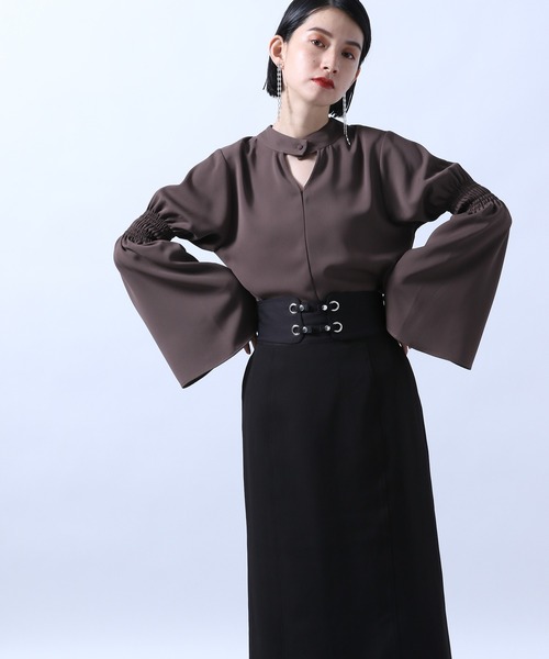 HARE(ハレ)の「2WAYシャーリングブラウス(HARE)(シャツ/ブラウス・レディース・ホワイト/ブラック/ブラウン/ホワイト系その他/ブラック系その他・FREE)」の11枚目の写真