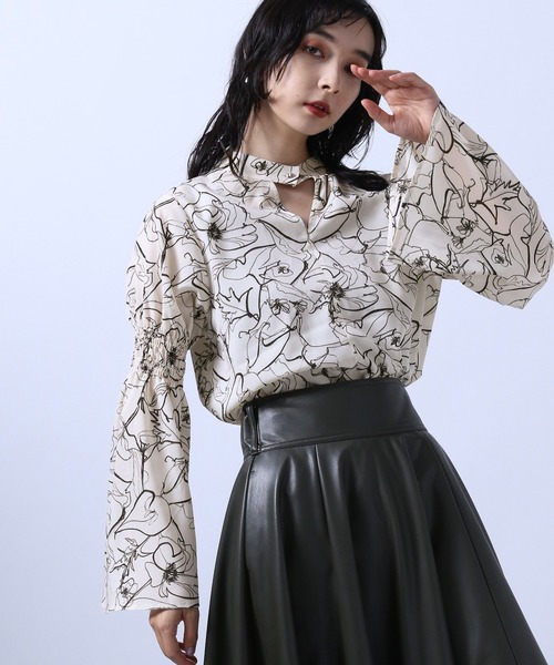 HARE(ハレ)の「2WAYシャーリングブラウス(HARE)(シャツ/ブラウス・レディース・ホワイト/ブラック/ブラウン/ホワイト系その他/ブラック系その他・FREE)」の14枚目の写真