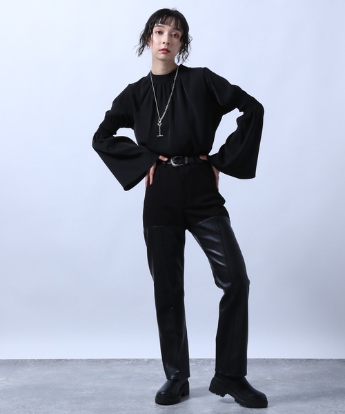 HARE(ハレ)の「2WAYシャーリングブラウス(HARE)(シャツ/ブラウス・レディース・ホワイト/ブラック/ブラウン/ホワイト系その他/ブラック系その他・FREE)」の17枚目の写真