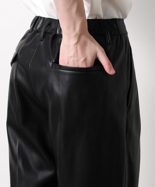 JUNRED（ジュンレッド）の「フェイクレザータックワイドパンツ（その他パンツ・メンズ・ブラック・S/M/L）」の10枚目の写真