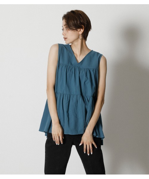 TIERED SLEEVELESS BLOUSE/ティアードスリーブレスブラウス