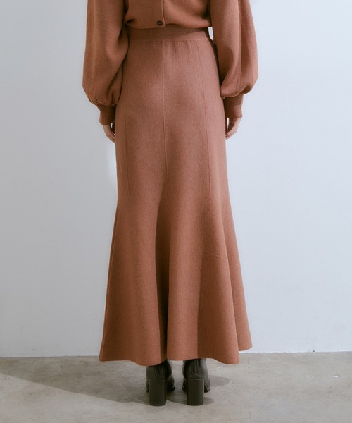 vis-`a-vis(ビサビ)の「【WEB限定】メリハリシルエットが女性らしい。ニットマーメイドスカート【セットアップ対応】(スカート・レディース・チャコールグレー/グリーン系その他/ブラウン系その他3・S/M)」の4枚目の写真