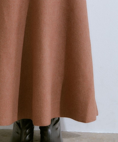vis-`a-vis(ビサビ)の「【WEB限定】メリハリシルエットが女性らしい。ニットマーメイドスカート【セットアップ対応】(スカート・レディース・チャコールグレー/グリーン系その他/ブラウン系その他3・S/M)」の6枚目の写真