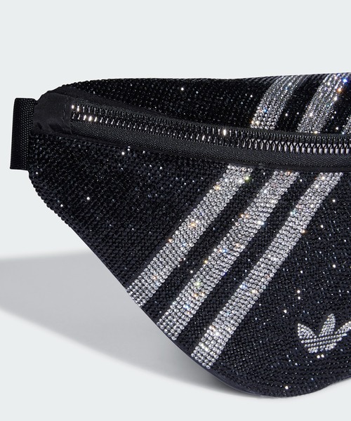 adidas（アディダス）の「ウエストバッグ / アディダスオリジナルス（ボディバッグ/ウエストポーチ・レディース・ブラック/ブラック系その他・FREE）」の3枚目の写真