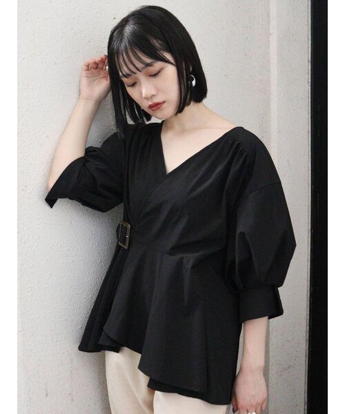 MURUA（ムルーア）の「カシュクールベルトブラウス（シャツ/ブラウス・レディース・ブラック/ブラウン/ベージュ・FREE）」の4枚目の写真