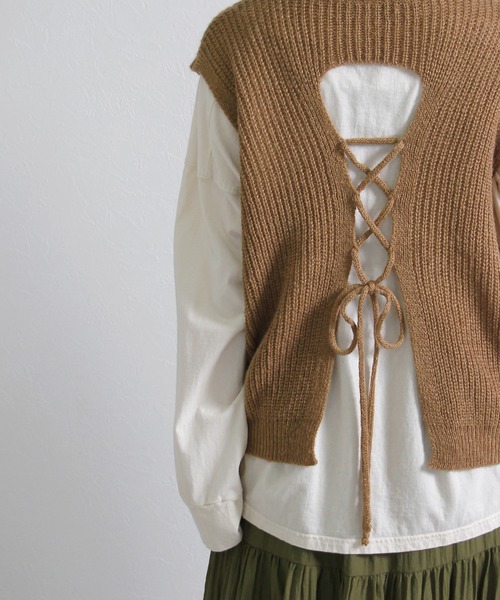 Crisp yours（クリスプユアーズ）の「【WEB限定】バックレースアップニットベスト（ベスト・レディース・ブラウン/アイボリー・FREE）」の16枚目の写真