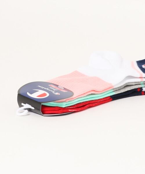Champion（チャンピオン）の「【CHAMPION／チャンピオン】WOMENSウィメンズ　配色切替クォーターレングスラインソックス（靴下）3足組 ワンポイントブランドロゴ（ソックス/靴下・レディース・その他1/その他2・SMALL）」の3枚目の写真