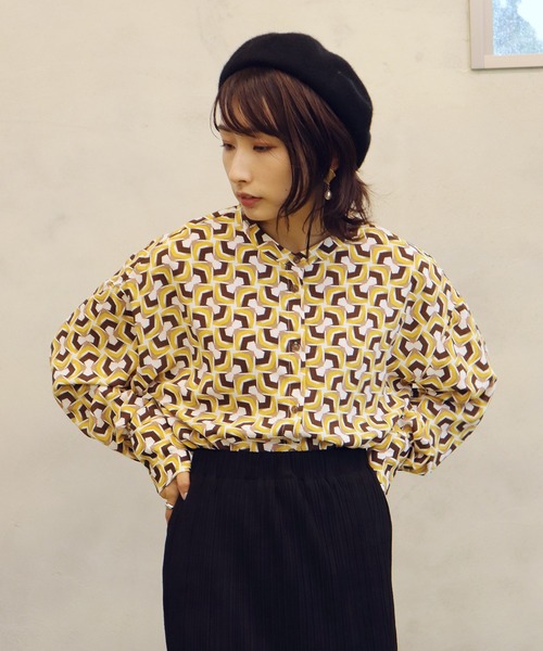 BKhome（ビーケーホーム）の「レトロプリントブラウス（シャツ/ブラウス・レディース・ベージュ/イエロー・FREE）」の2枚目の写真