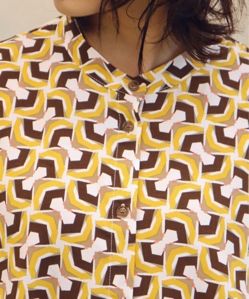 BKhome（ビーケーホーム）の「レトロプリントブラウス（シャツ/ブラウス・レディース・ベージュ/イエロー・FREE）」の14枚目の写真