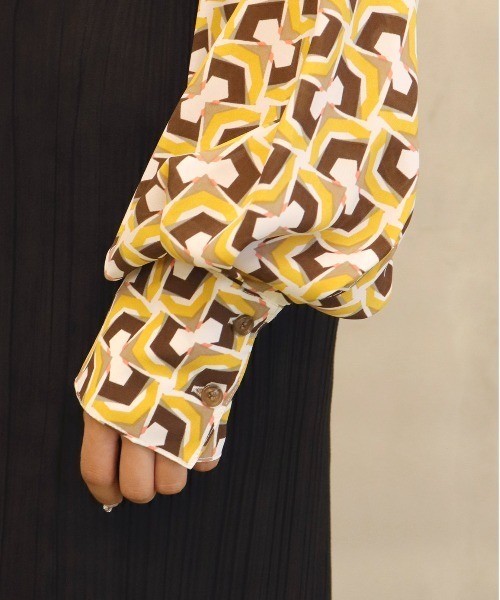 BKhome（ビーケーホーム）の「レトロプリントブラウス（シャツ/ブラウス・レディース・ベージュ/イエロー・FREE）」の17枚目の写真