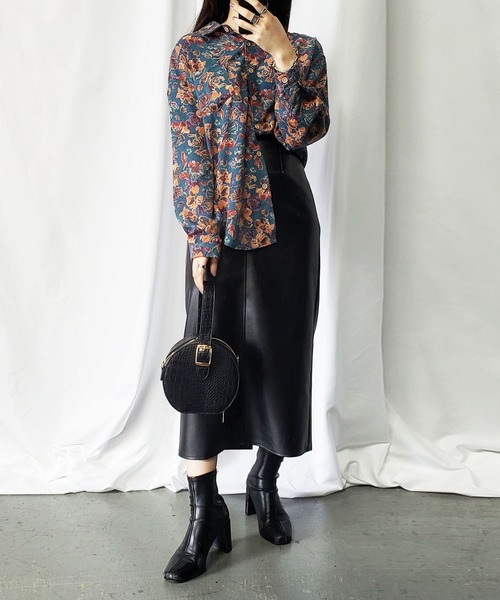 me+em select（ミームセレクト）の「レトロ花柄オーバーシャツ（シャツ/ブラウス・レディース・ベージュ/ブルー・FREE）」の11枚目の写真