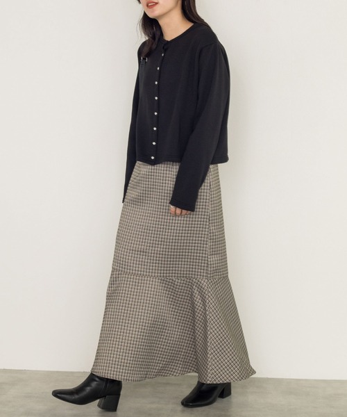 w closet（ダブルクローゼット）の「パールドットボタンスエットクルーカーディガン（カーディガン/ボレロ・レディース・ブラック/ダークグリーン/レッド/アイボリー/ブラック×ホワイト・FREE）」の22枚目の写真