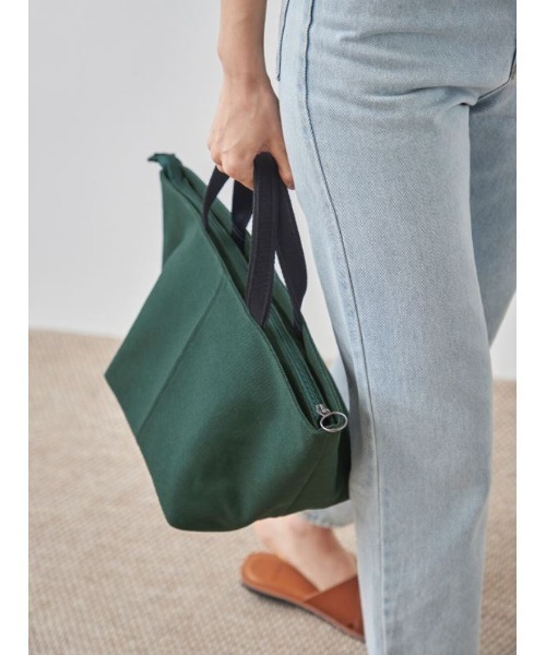 MAISON BREEZE（メゾンブリーズ）の「コンパクトながら中はポケット豊富の強い味方◎【MAISON BREEZE】デイリーキャンバスランチトート KNF（トートバッグ・レディース・ホワイト/グリーン・FREE）」の6枚目の写真