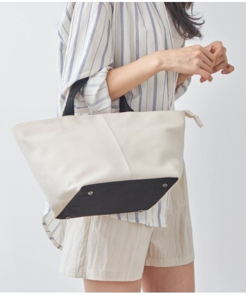 MAISON BREEZE（メゾンブリーズ）の「コンパクトながら中はポケット豊富の強い味方◎【MAISON BREEZE】デイリーキャンバスランチトート KNF（トートバッグ・レディース・ホワイト/グリーン・FREE）」の12枚目の写真