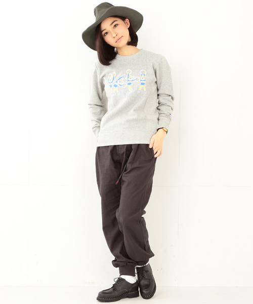 BEAMS CHAMPION リバースウィーブ クルーネック スウェット グレー Champion / ロゴ リバースウィーブ(R) クルーネック スウェットシャツ