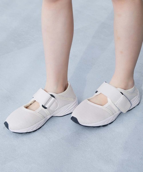 devirock（デビロック）の「メッシュシューズ（サンダル・キッズ・ネイビー/ブラック/ベージュ/ライトグレー/ピンク/ホワイト・22.0cm/23.0cm/18.0cm/19.0cm/17.0cm/20.0cm/21.0cm/24.0cm）」の2枚目の写真